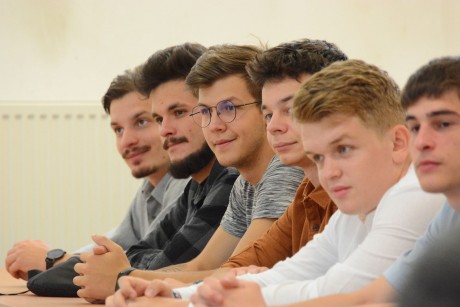 Elkezdődött a XXXII. Kandó Nyári Egyetem Székesfehérváron